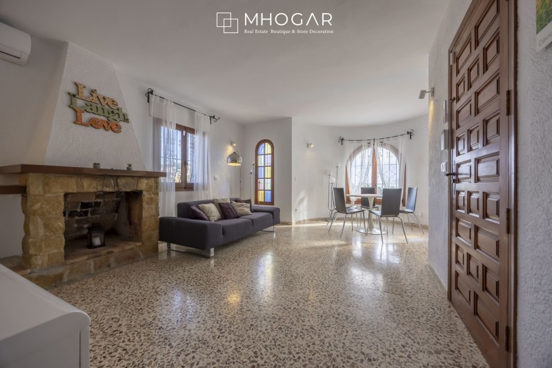 Venta - Villa mediterránea frente a la Cala Baladrar con un gran potencial en, Benissa Costa Blanca! 